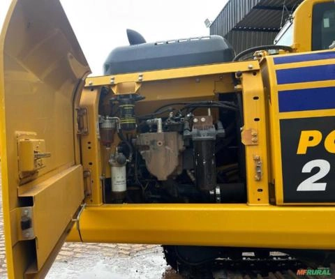 Imagem ESCAVADEIRA KOMATSU, MODELO PC210-10M0, ANO 2022, ÚNICO DONO, NF DE ORIGEM, NOVA Imagem ESCAVADEIRA KOMATSU, MODELO PC210-10M0, ANO 2022, ÚNICO DONO, NF DE ORIGEM, NOVA