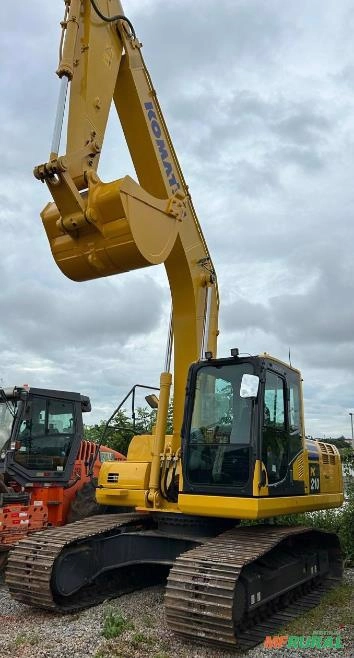 Imagem ESCAVADEIRA KOMATSU, MODELO PC210-10M0, ANO 2022, ÚNICO DONO, NF DE ORIGEM, NOVA Imagem ESCAVADEIRA KOMATSU, MODELO PC210-10M0, ANO 2022, ÚNICO DONO, NF DE ORIGEM, NOVA