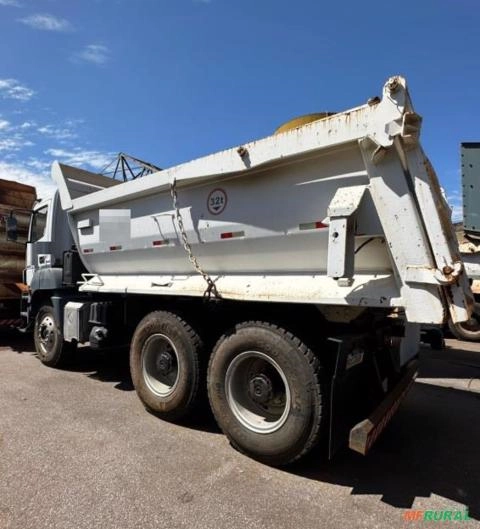 Imagem CAMINHÃO MERCEDES BENZ, MODELO AXOR 4144K 6X4, ANO DE FABRICAÇÃO 2012, SÃO 10 UNIDADES A VENDA Imagem CAMINHÃO MERCEDES BENZ, MODELO AXOR 4144K 6X4, ANO DE FABRICAÇÃO 2012, SÃO 10 UNIDADES A VENDA