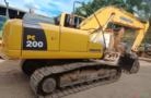 ESCAVADEIRA KOMATSU, MODELO PC200-8, ANO 2013, PINTURA NOVA, REVISADA, COM 14.515HS TRABALHADAS Imagem ESCAVADEIRA KOMATSU, MODELO PC200-8, ANO 2013, PINTURA NOVA, REVISADA, COM 14.515HS TRABALHADAS