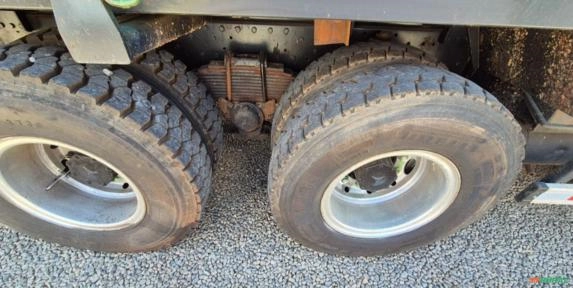 Imagem CAMINHÃO MERCEDES, MODELO 2729 8X4, ANO 2012/2012, ÚNICO DONO, BÁSCULA 16 M² Imagem CAMINHÃO MERCEDES, MODELO 2729 8X4, ANO 2012/2012, ÚNICO DONO, BÁSCULA 16 M²