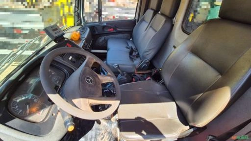 Imagem CAMINHÃO MERCEDES, MODELO 2729 8X4, ANO 2012/2012, ÚNICO DONO, BÁSCULA 16 M² Imagem CAMINHÃO MERCEDES, MODELO 2729 8X4, ANO 2012/2012, ÚNICO DONO, BÁSCULA 16 M²