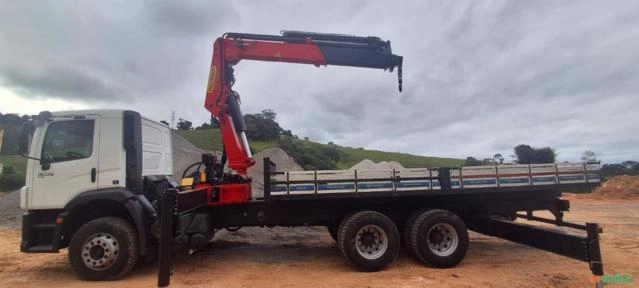 CAMINHÃO MUNCK VOLKSWAGEN, 31.330 6X4 PRIME, ANO 2022, 682KMS(NÃO TRABALHOU), MD45007, ANO 2025 Imagem CAMINHÃO MUNCK VOLKSWAGEN, 31.330 6X4 PRIME, ANO 2022, 682KMS(NÃO TRABALHOU), MD45007, ANO 2025