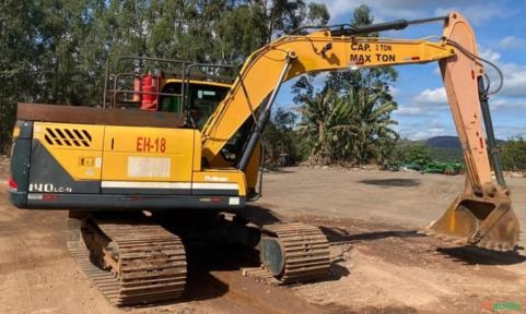 Imagem ESCAVADEIRA HYUNDAI, ROBEX 140LC-9, ANO 2018, SÃO 03 UNIDADES, ÚNICO DONO, 9.900/11.850/12.600HS Imagem ESCAVADEIRA HYUNDAI, ROBEX 140LC-9, ANO 2018, SÃO 03 UNIDADES, ÚNICO DONO, 9.900/11.850/12.600HS
