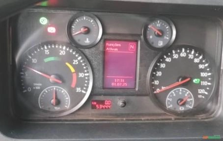 Imagem CAMINHÃO VOLKSWAGEN, MODELO ROBUST 17-230, ANO 2022/2023, CAÇAMBA E MÓDULO PASSAGEIROS Imagem CAMINHÃO VOLKSWAGEN, MODELO ROBUST 17-230, ANO 2022/2023, CAÇAMBA E MÓDULO PASSAGEIROS