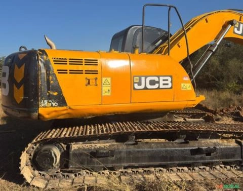 ESCAVADEIRA JCB, MODELO JS200, ANO 2008, COM 12.900HS TRABALHADAS, MOTOR E BOMBA HIDRÁULICA NOVOS Imagem ESCAVADEIRA JCB, MODELO JS200, ANO 2008, COM 12.900HS TRABALHADAS, MOTOR E BOMBA HIDRÁULICA NOVOS