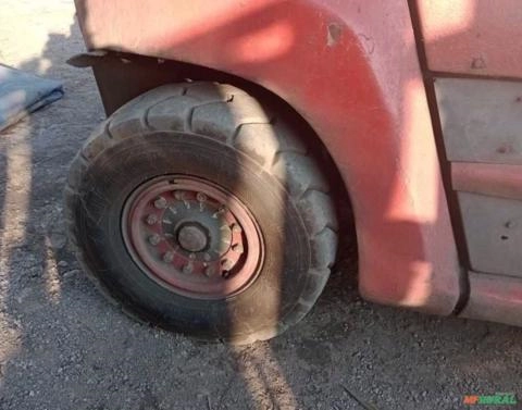 Imagem EMPILHADEIRA LINDE H70 DIESEL ANO 2013, CAPACIDADE PARA 07 TONELADAS, COM 10.800 HORAS TRABALHADAS!! Imagem EMPILHADEIRA LINDE H70 DIESEL ANO 2013, CAPACIDADE PARA 07 TONELADAS, COM 10.800 HORAS TRABALHADAS!!