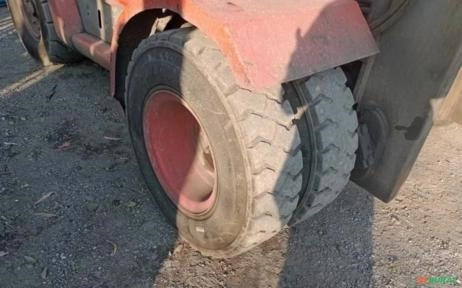 Imagem EMPILHADEIRA LINDE H70 DIESEL ANO 2013, CAPACIDADE PARA 07 TONELADAS, COM 10.800 HORAS TRABALHADAS!! Imagem EMPILHADEIRA LINDE H70 DIESEL ANO 2013, CAPACIDADE PARA 07 TONELADAS, COM 10.800 HORAS TRABALHADAS!!