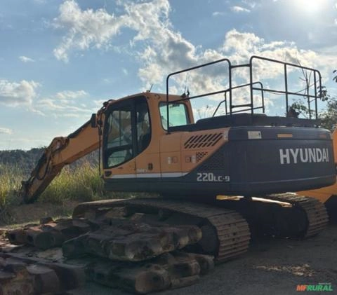 ESCAVADEIRA HYUNDAI, MODELO ROBEX 220LC-9, ANO 2019, ÚNICO DONO, NF DE ORIGEM Imagem ESCAVADEIRA HYUNDAI, MODELO ROBEX 220LC-9, ANO 2019, ÚNICO DONO, NF DE ORIGEM