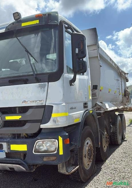 Imagem Caminhão Mercedes Benz BASCULANTE ACTROS 4844K 8X4 Imagem Caminhão Mercedes Benz BASCULANTE ACTROS 4844K 8X4