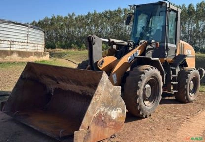 Pá Carregadeira Case 621D ANO 2012 Imagem Pá Carregadeira Case 621D ANO 2012