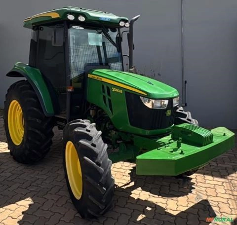 Trator John Deere 5080 E 4x4 Ano 2022 Imagem Trator John Deere 5080 E 4x4 Ano 2022