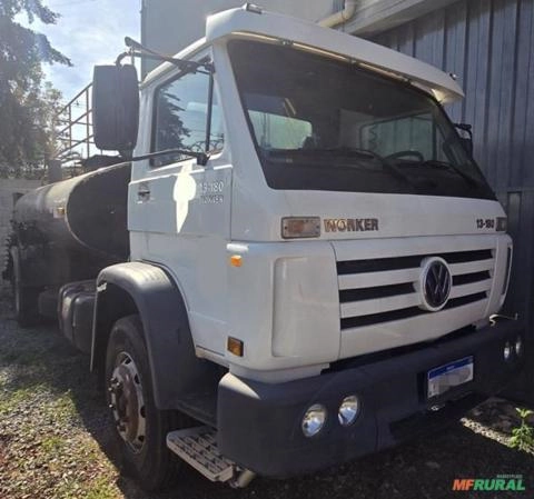 CAMINHÃO VOLKSWAGEN, MODELO 13-180 WORKER, ANO 2009 ESPARGIDOR LDA 6000 LITROS Imagem CAMINHÃO VOLKSWAGEN, MODELO 13-180 WORKER, ANO 2009 ESPARGIDOR LDA 6000 LITROS