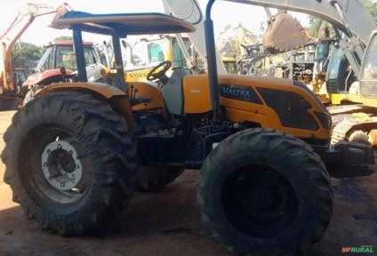 TRATOR AGRÍCOLA VALTRA, MODELO A 950R 4X4, ANO 2021, ÚNICO DONO, NF DE ORIGEM, 5.100HS TRABALHADAS Imagem TRATOR AGRÍCOLA VALTRA, MODELO A 950R 4X4, ANO 2021, ÚNICO DONO, NF DE ORIGEM, 5.100HS TRABALHADAS