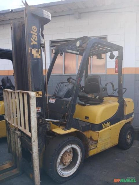 EMPILHADEIRA YALE, 60MX, ANO 2020, ÚNICO DONO, NF DE ORIGEM, 4.149HS, GLP, TORRE TRIPLEX DE 4.80M Imagem EMPILHADEIRA YALE, 60MX, ANO 2020, ÚNICO DONO, NF DE ORIGEM, 4.149HS, GLP, TORRE TRIPLEX DE 4.80M