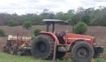 TRATOR AGRÍCOLA MASSEY FERGUSON, MODELO MF 5320 4X4, ANO 2001 Imagem TRATOR AGRÍCOLA MASSEY FERGUSON, MODELO MF 5320 4X4, ANO 2001
