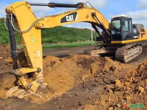 ESCAVADEIRA CATERPILLAR, MODELO 336D2L ME, ANO 2014, COM 16.300HS TRABALHADAS, PESO OPERACIONAL 37T Imagem ESCAVADEIRA CATERPILLAR, MODELO 336D2L ME, ANO 2014, COM 16.300HS TRABALHADAS, PESO OPERACIONAL 37T