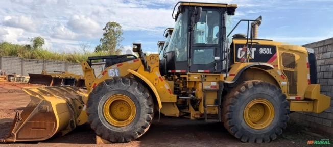 PÁ CARREGADEIRA CATERPILLAR, MODELO 950L, ANO 2020, ÚNICO DONO, NF DE ORIGEM, COM 7.700 HORAS Imagem PÁ CARREGADEIRA CATERPILLAR, MODELO 950L, ANO 2020, ÚNICO DONO, NF DE ORIGEM, COM 7.700 HORAS
