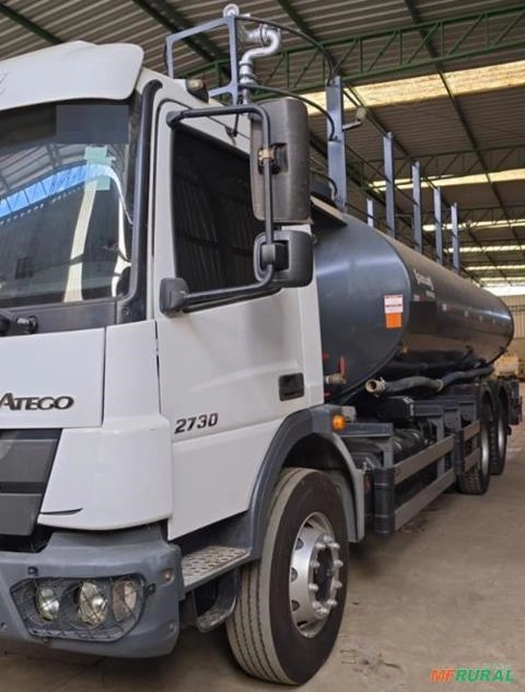 CAMINHÃO PIPA MERCEDES BENZ, MODELO ATEGO 2730 6X4, ANO 2023, ÚNICO DONO, GASCOM 20.000L, 74.711KMS Imagem CAMINHÃO PIPA MERCEDES BENZ, MODELO ATEGO 2730 6X4, ANO 2023, ÚNICO DONO, GASCOM 20.000L, 74.711KMS