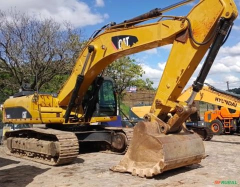 ESCAVADEIRA CATERPILLAR, MODELO 336DL, ANO 2013, COM 17.675 HORAS TRABALHADAS, PESO OPERACIONAL 36T Imagem ESCAVADEIRA CATERPILLAR, MODELO 336DL, ANO 2013, COM 17.675 HORAS TRABALHADAS, PESO OPERACIONAL 36T