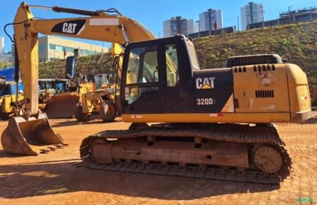ESCAVADEIRA CATERPILLAR, MODELO 320D2L, ANO 2014 Imagem ESCAVADEIRA CATERPILLAR, MODELO 320D2L, ANO 2014
