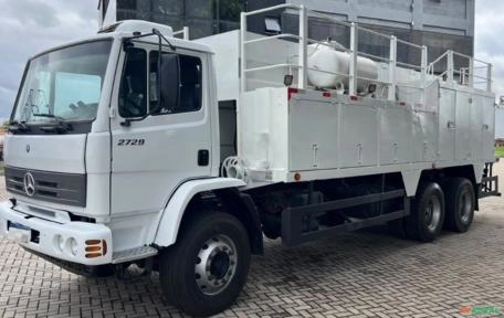 CAMINHÃO COMBOIO MERCEDEZ BENZ, MODELO ATRON 2729 6X4, ANO 2013 Imagem CAMINHÃO COMBOIO MERCEDEZ BENZ, MODELO ATRON 2729 6X4, ANO 2013