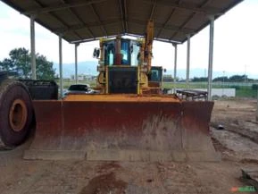 Trator komatsu modelo D61 ano 2009