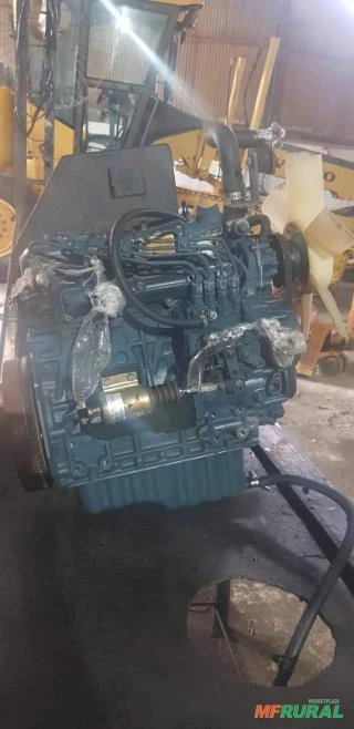 Motor diesel KUBOTA completo 4 cilindros