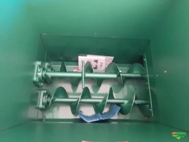 Imagem Máquina Enfardadora de Embalar e Compactar Silagem tem nome  :  CAMPONESA Imagem Máquina Enfardadora de Embalar e Compactar Silagem tem nome  :  CAMPONESA