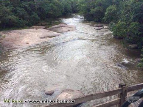 Fazenda Dupla Aptidão em Doverlândia - GO com 5.760 He