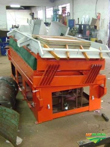 Máquina beneficiadora de Semente Imagem Máquina beneficiadora de Semente