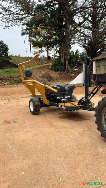 CONJUNTO ENFARDADEIRA e PLASTIFICADOR Imagem CONJUNTO ENFARDADEIRA e PLASTIFICADOR