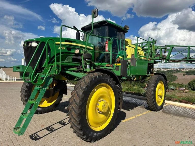 PULVERIZADOR JOHN DEERE 4730 ANO 2012