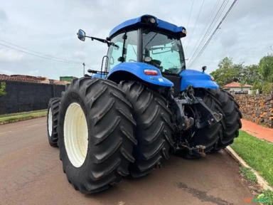 TRATOR  NEW HOLLAND T8 355