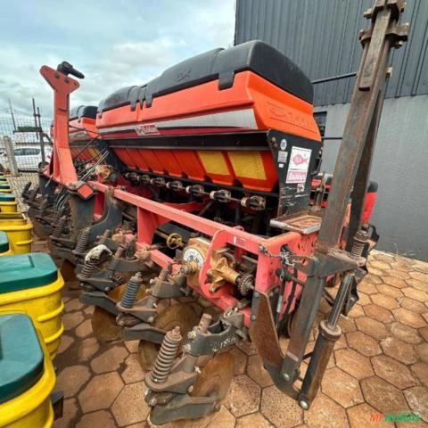 Plantadeira Baldan SPGRAFIC 5500 Ano 2012 Imagem Plantadeira Baldan SPGRAFIC 5500 Ano 2012