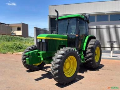 TRTAOR JOHN DEERE 6300 Imagem TRTAOR JOHN DEERE 6300