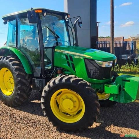 TRATOR JOHN DEERE 5080 E Ano - 2022 Imagem TRATOR JOHN DEERE 5080 E Ano - 2022