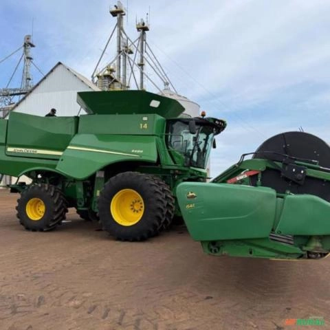COLHEITADEIRA JOHN DEERE S680 ANO 2014 Imagem COLHEITADEIRA JOHN DEERE S680 ANO 2014