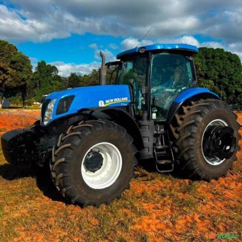 TRATOR NEW HOLLAND T7 240 - Ano 2018 Imagem TRATOR NEW HOLLAND T7 240 - Ano 2018