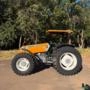 Trator Valtra A 950 (4x4) 95cv Ano 2011 Imagem Trator Valtra A 950 (4x4) 95cv Ano 2011