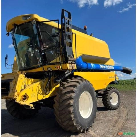 COLHEITADEIRA NEW HOLLAND TC 5090 - Ano 2008 Imagem COLHEITADEIRA NEW HOLLAND TC 5090 - Ano 2008