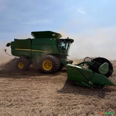 COLHEITADEIRA JOHN DEERE S680 - Ano 2015 Imagem COLHEITADEIRA JOHN DEERE S680 - Ano 2015