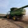 COLHEITADEIRA JOHN DEERE S680 - Ano 2015 Imagem COLHEITADEIRA JOHN DEERE S680 - Ano 2015