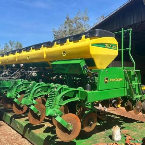 PLANTADEIRA JOHN DEERE 2117 CCS - Ano 2022 Imagem PLANTADEIRA JOHN DEERE 2117 CCS - Ano 2022