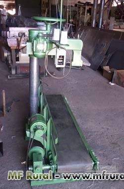 costuradeira matisa Imagem costuradeira matisa