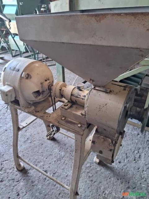 MOINHO LEOGAP A DISCO PARA AMENDOIM / PAÇOCA / PIMENTA DO REINO Imagem MOINHO LEOGAP A DISCO PARA AMENDOIM / PAÇOCA / PIMENTA DO REINO