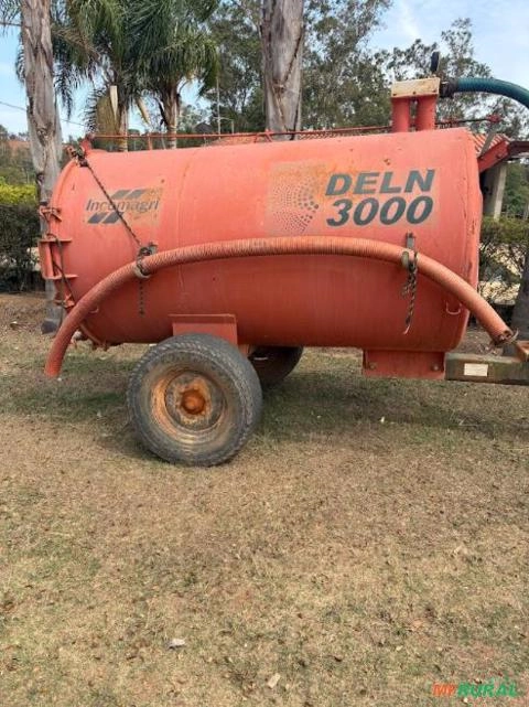 TANQUE DISTRIBUIDOR DE ESTERCO LÍQUIDO 3000L - INCOMAGRI Imagem TANQUE DISTRIBUIDOR DE ESTERCO LÍQUIDO 3000L - INCOMAGRI
