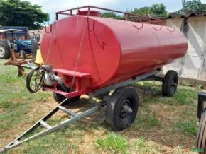 Tanque de agua agricola cap 6mil litros com bomba e motor