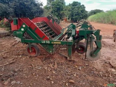 Arrancador de amendoim e outros, revisado pronto para o trabalho