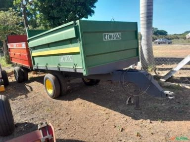 Carreta Agrícola basculante Imagem Carreta Agrícola basculante